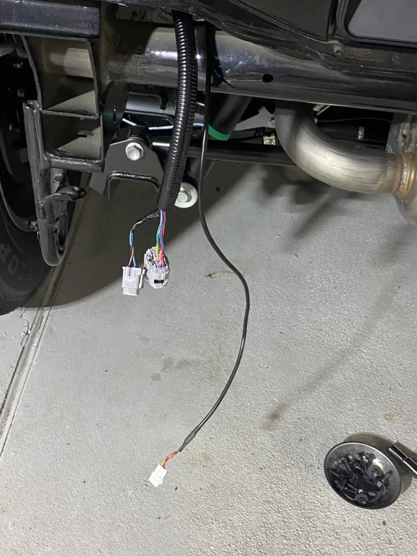 新型ジムニ－　バックカメラ取り付け