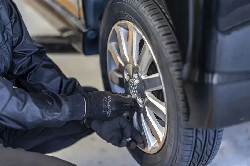 タイヤバランスの調整はなぜ必要なのか